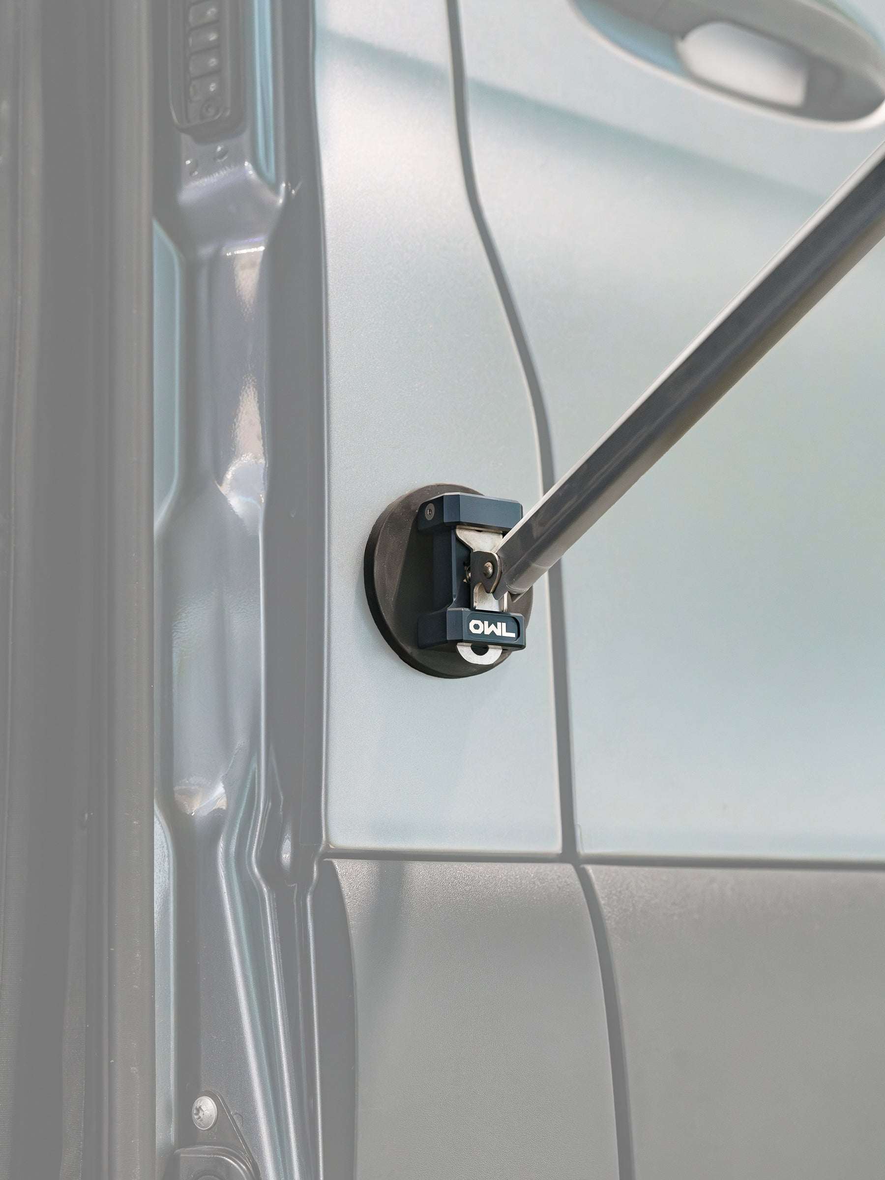 Fiamma Magnetic Awning Supports - Image 4