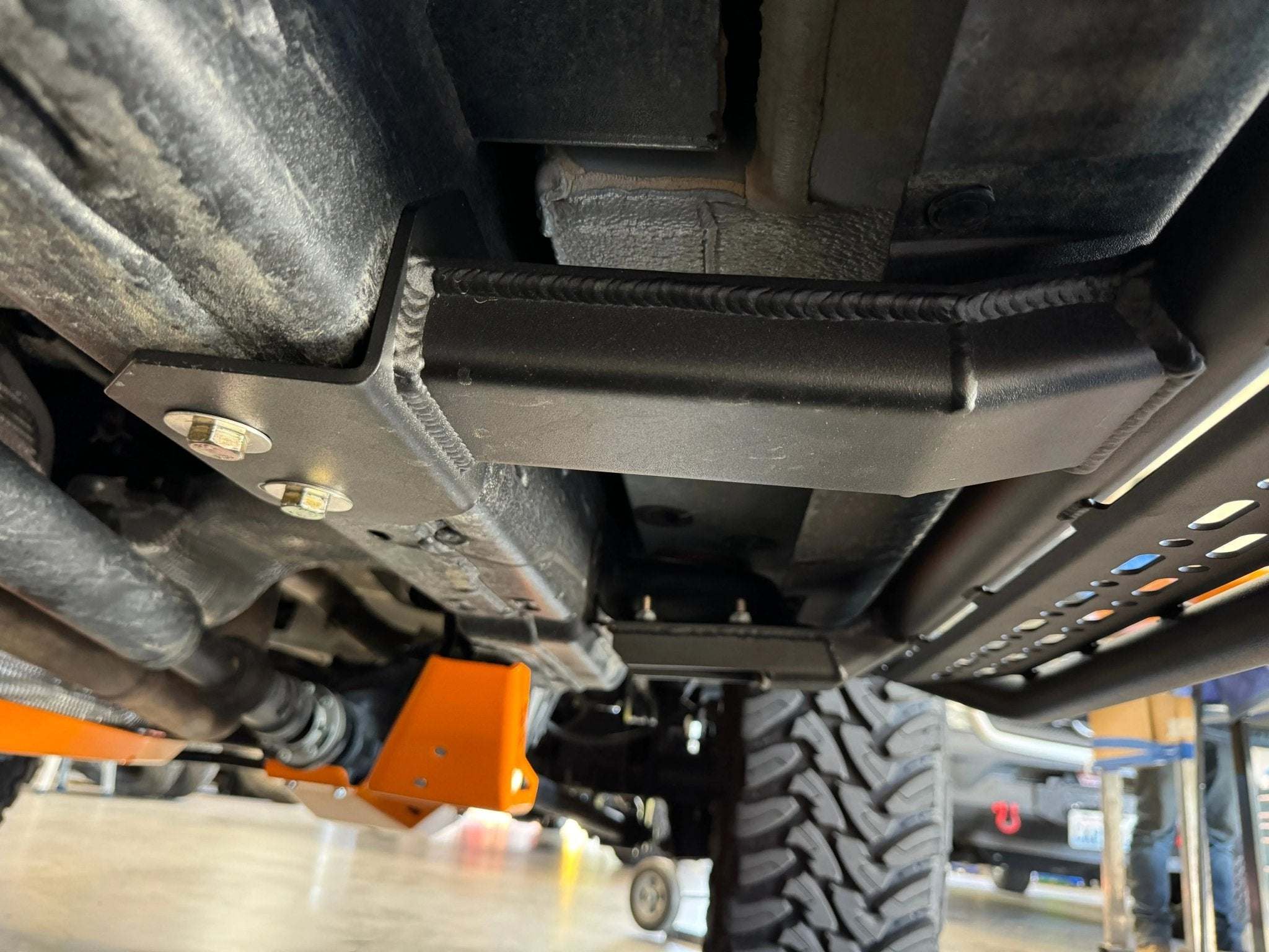 Grenadier Side Steps / Rock Sliders : Tubular - Image 13