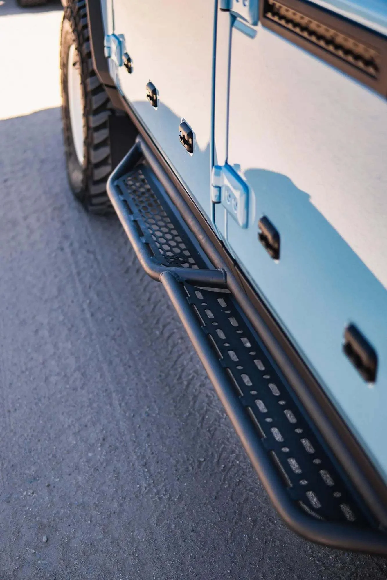 Grenadier Side Steps / Rock Sliders : Tubular - Image 15