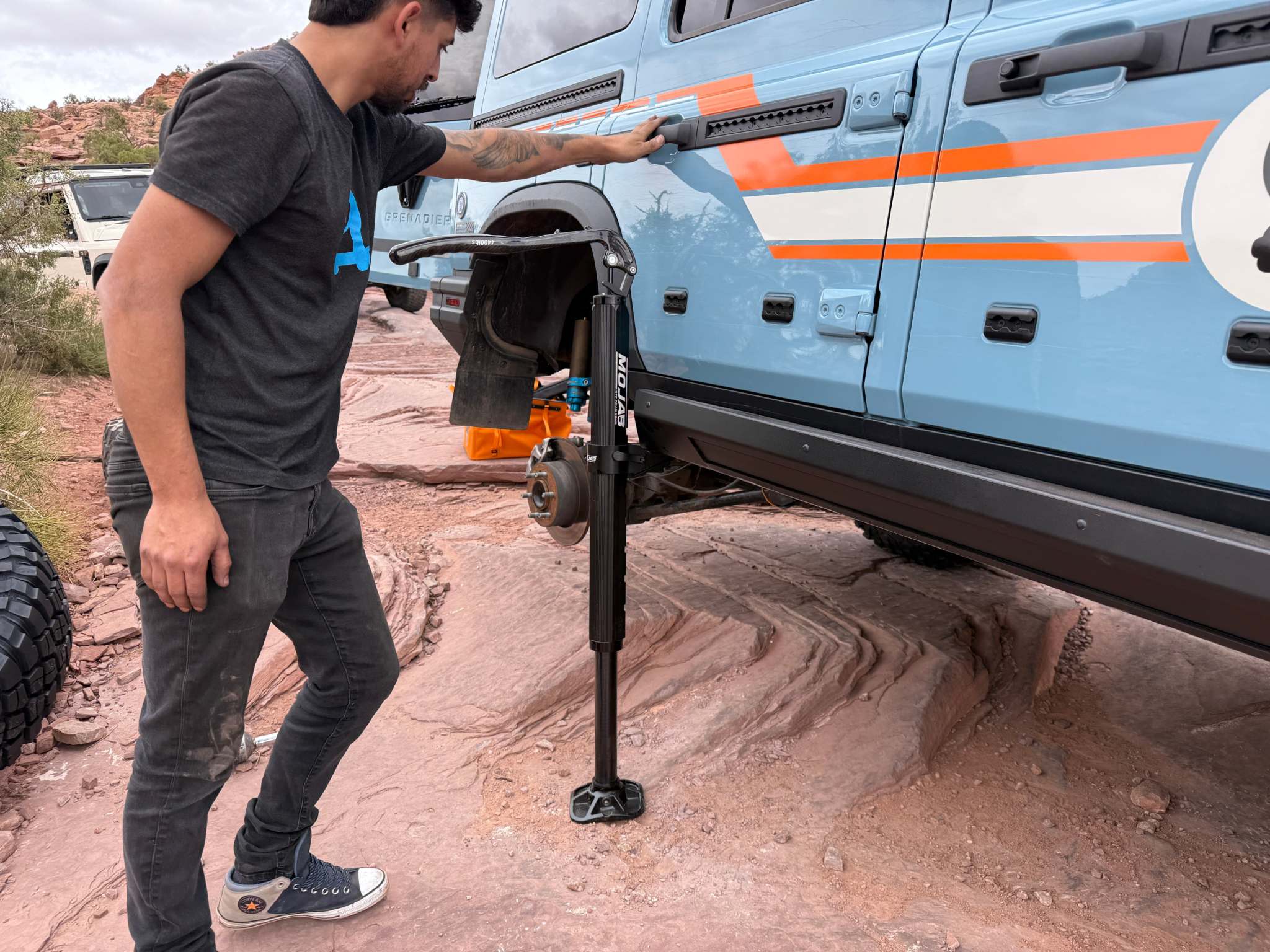 Hydraulic Jack and Mounts [Owl Mojab Edition] - Image 12