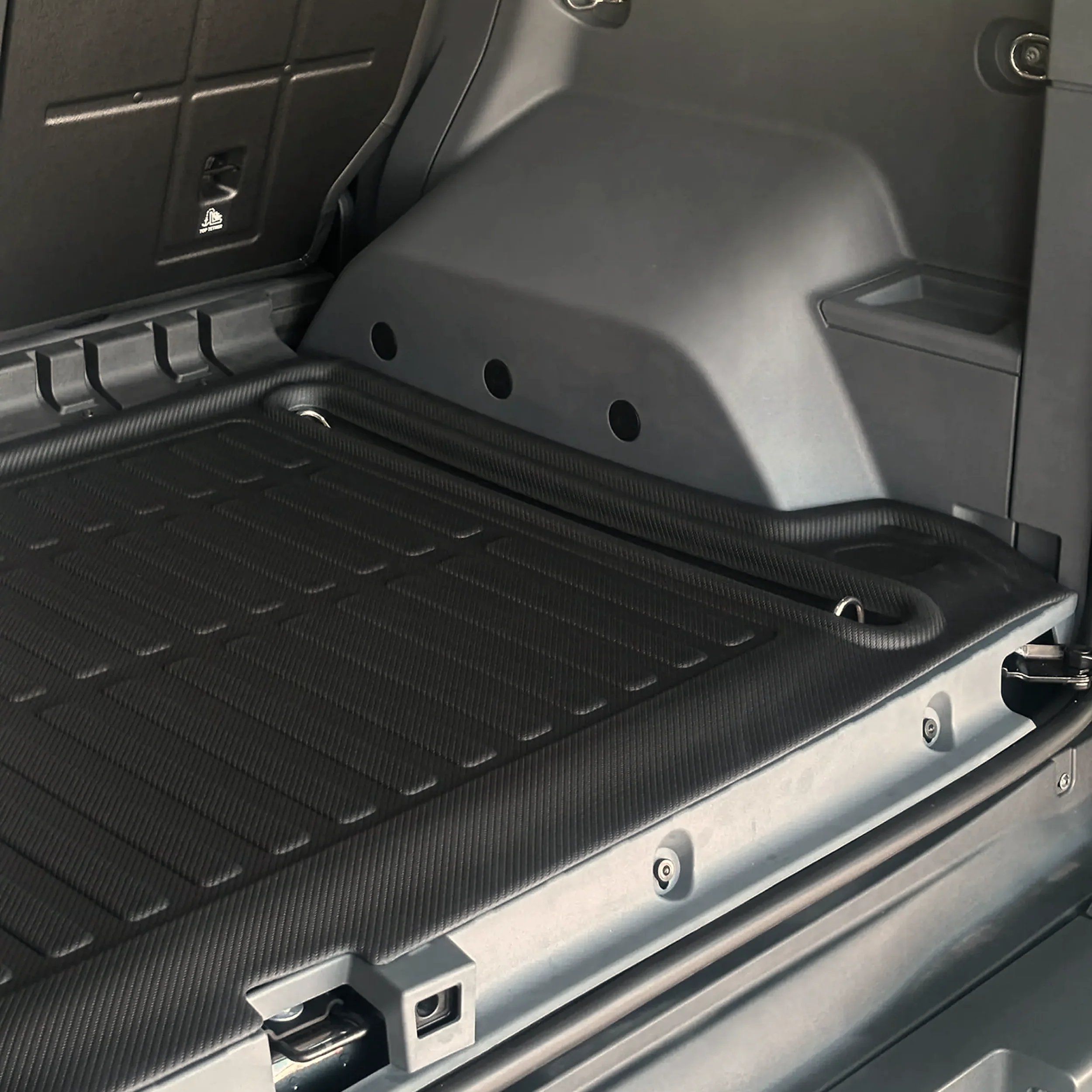 Ineos Grenadier Premium Liner Bundle (2023+) - Image 4