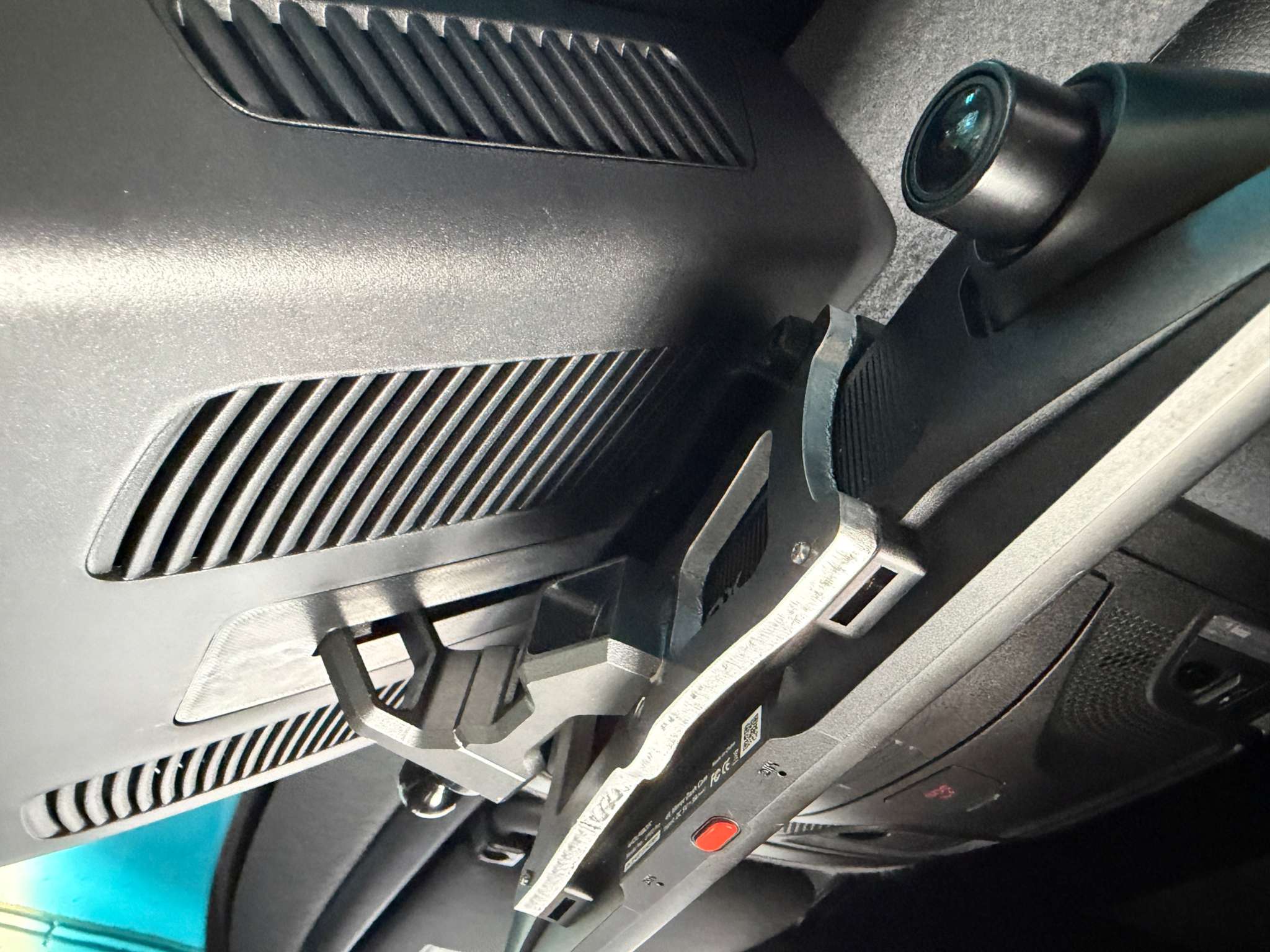 Offset Wolfbox Mounting Arm for Sprinter - Image 10