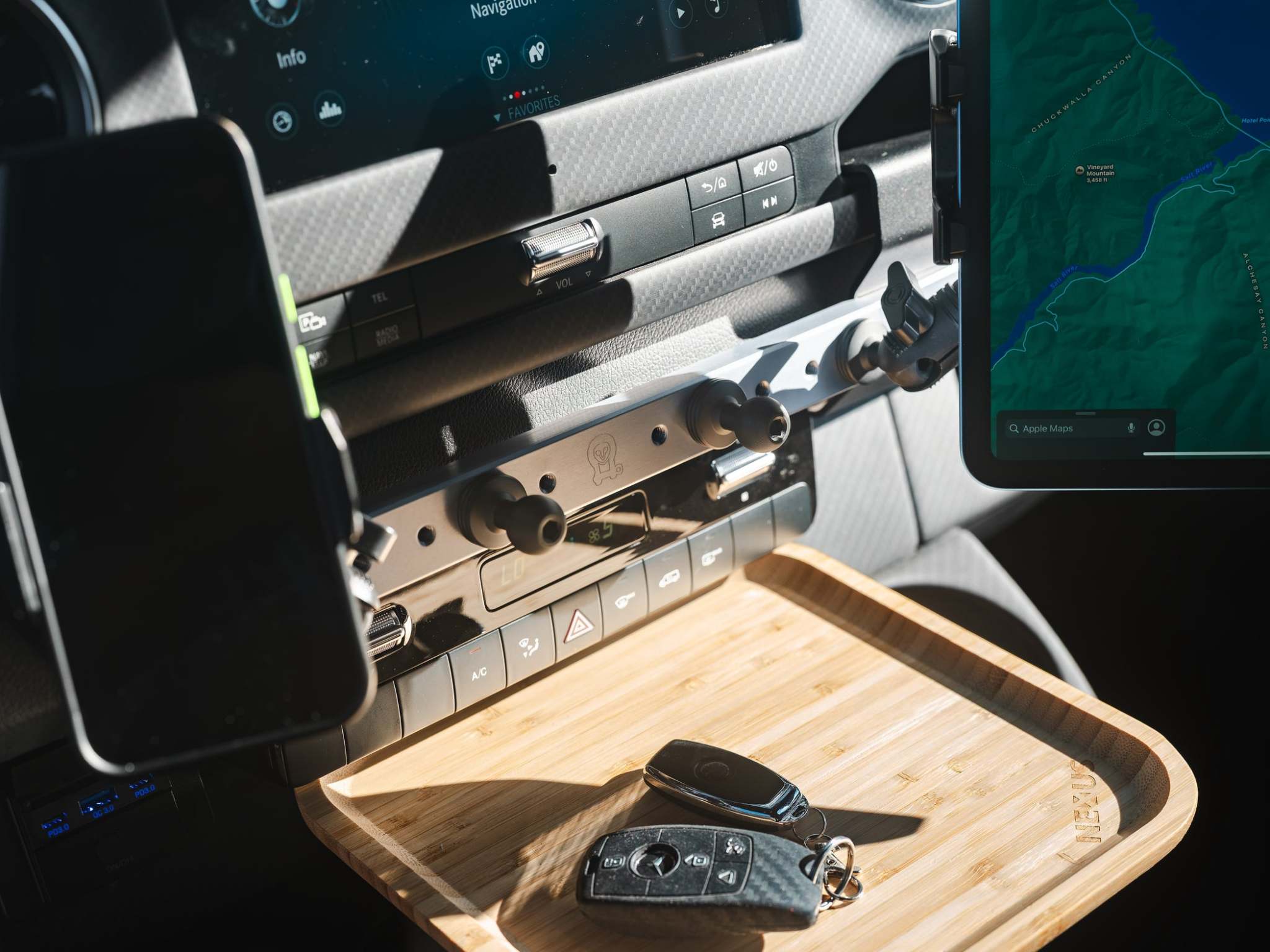 Sprinter Dash Accessory Rail [Phone Mount] - Image 7