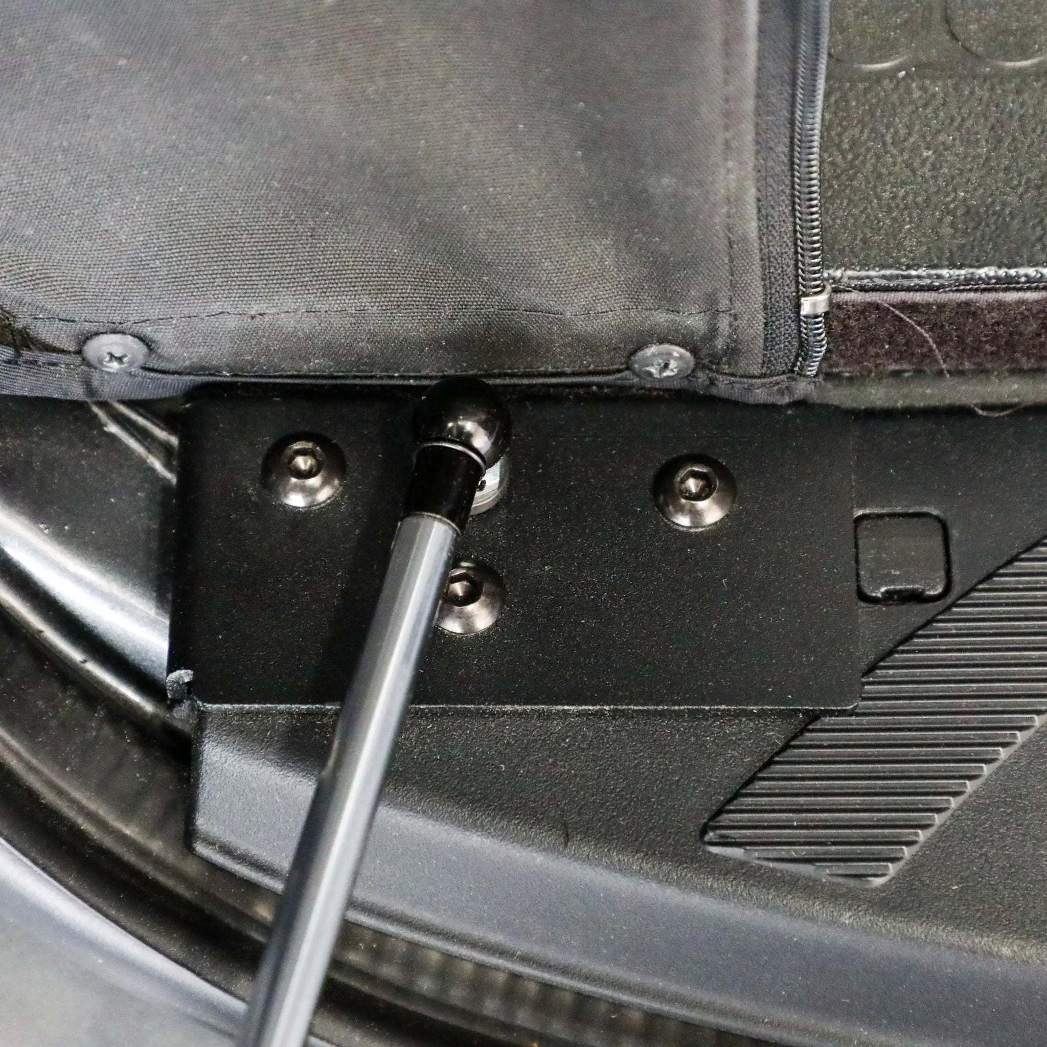 Sprinter VS30 2019+ Door Struts : Stop-Stay Rear - Image 7