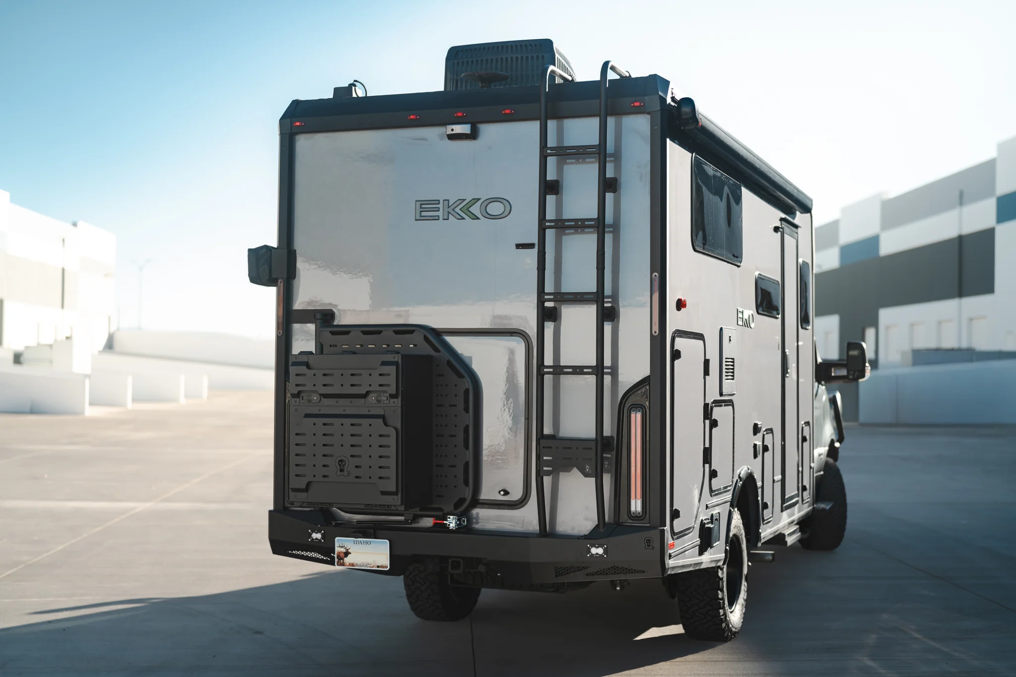 Sprinter Ekko Rear Bumper Cargo Carrier System (Teton) - Image 11