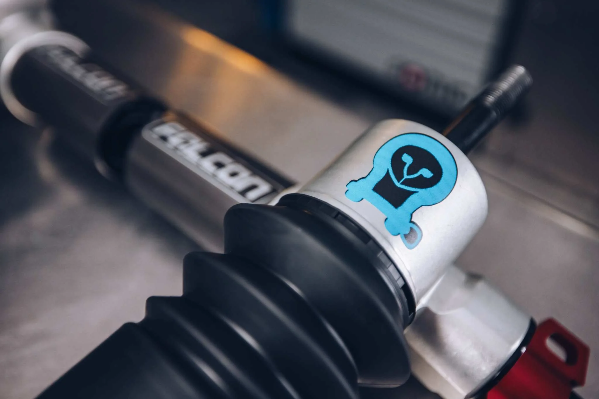 Sprinter Struts : Arrow Pro Series Strut Adjustable (2015+ AWD and 4x4) - Image 9