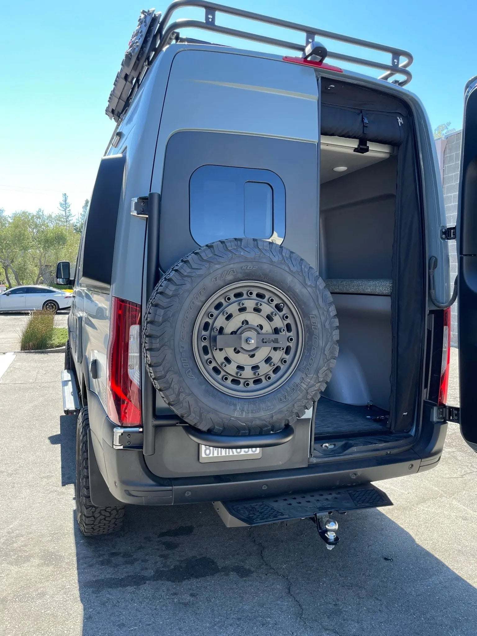 Sprinter Rear Door Tire Carrier (2019+) - Image 17