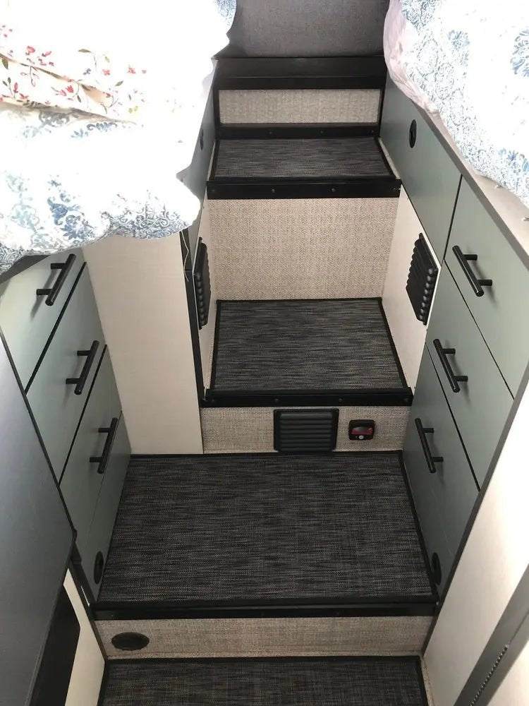 Transit Ekko Floor Mats (2025) - Image 6